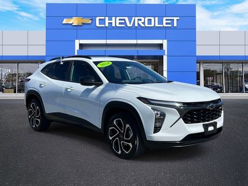 Certified 2024 Chevrolet Trax RS w/ Sunroof Package image 1