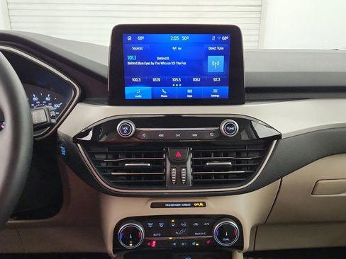 Used 2022 Ford Escape SEL image 12