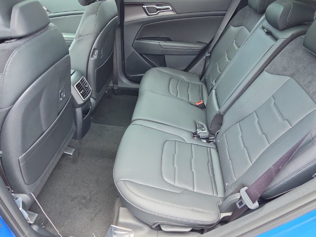 New 2026 Kia Sportage SX FWD image 7