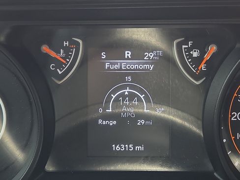 Used 2025 Jeep Wrangler Sport AWD/4WD image 11