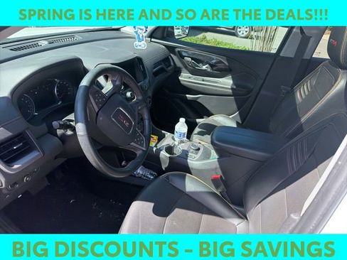 Used 2023 GMC Terrain AT4 image 10