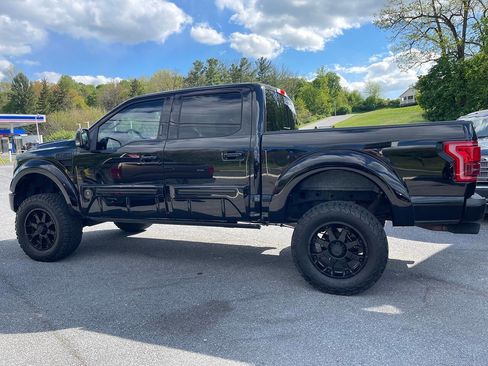 Used 2016 Ford F150 Lariat w/ Equipment Group 502A Luxury AWD/4WD image 4