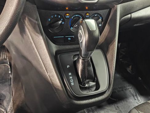 Used 2017 Ford Transit Connect XLT FWD image 8