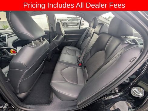 Used 2023 Toyota Camry XSE FWD image 9