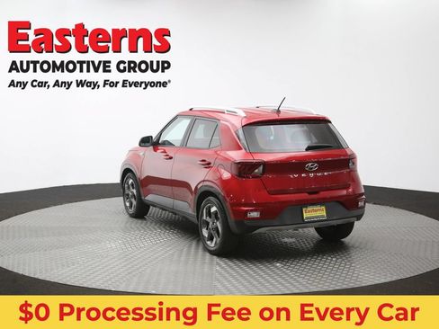Used 2023 Hyundai Venue Limited FWD image 65