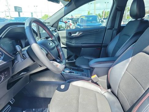Used 2023 Ford Escape ST-Line w/ Tech Pack #1 AWD/4WD image 19