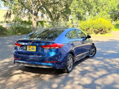 Used 2017 Hyundai Elantra SE FWD image 5