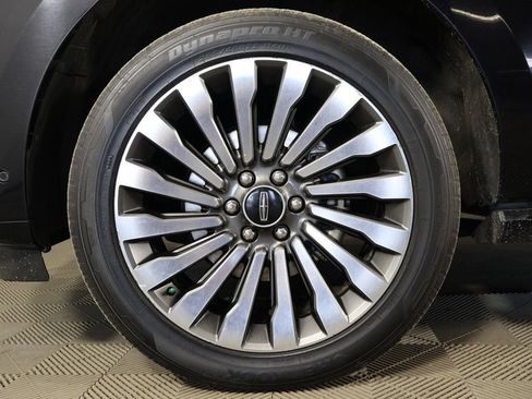 Used 2019 Lincoln Navigator L Reserve AWD/4WD image 27