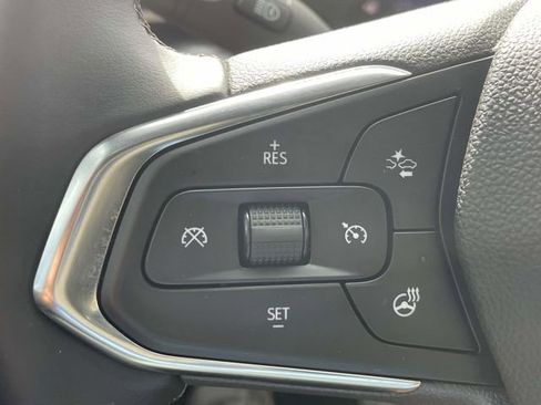 Used 2025 Chevrolet Trax ACTIV w/ Driver Confidence Package FWD image 22