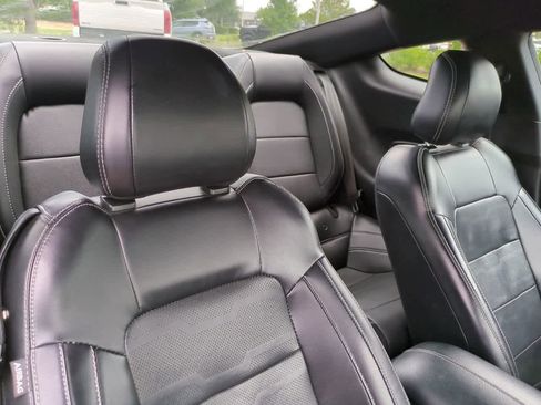 Used 2019 Ford Mustang Premium w/ Equipment Group 201A RWD image 7