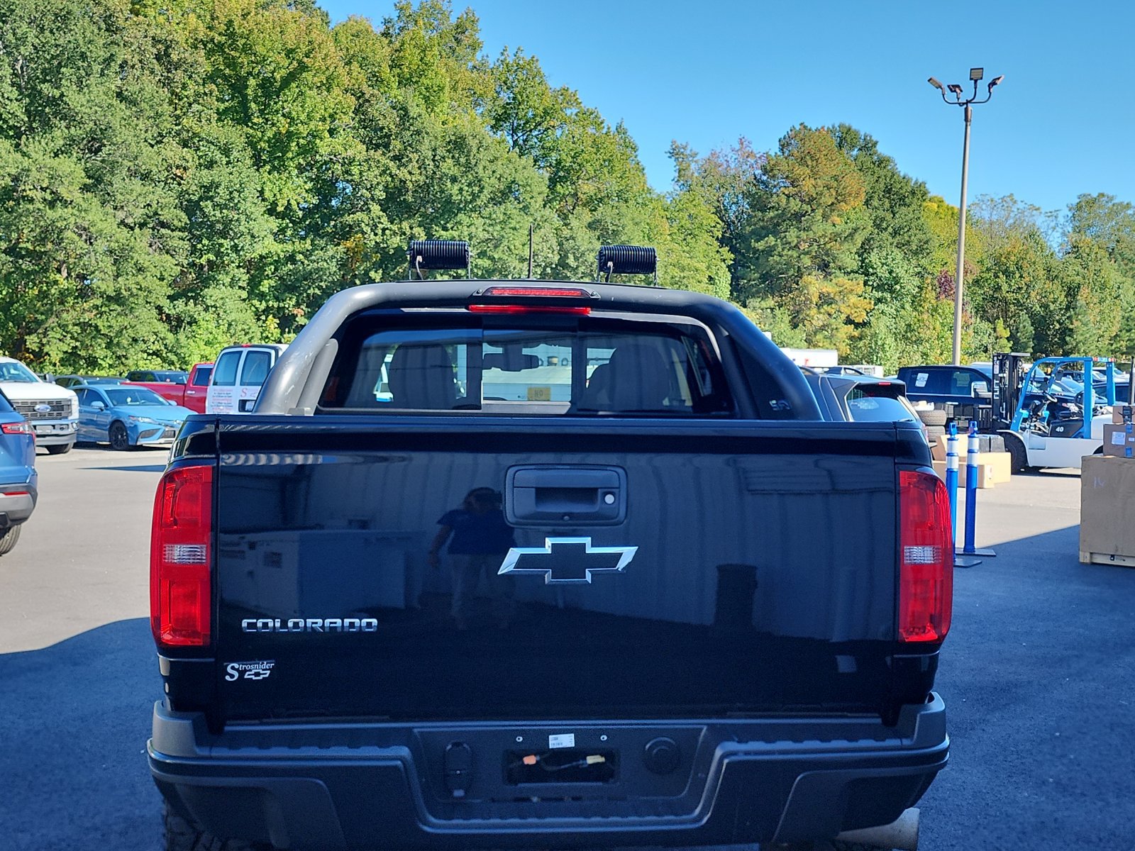 Used 2020 Chevrolet Colorado ZR2 w/ ZR2 Midnight Special Edition AWD/4WD image 4