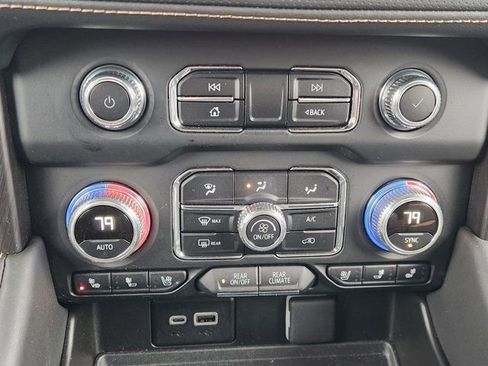 Used 2024 GMC Yukon AT4 w/ Technology Package image 22