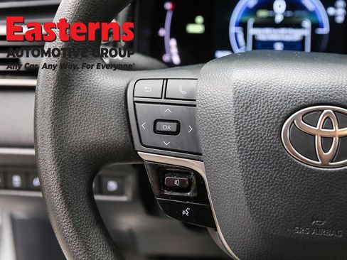 Used 2025 Toyota Camry LE FWD image 15