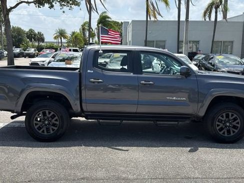 Used 2023 Toyota Tacoma SR5 RWD image 10