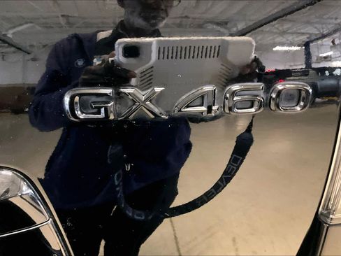 Used 2021 Lexus GX 460 Premium w/ Premium Package image 10