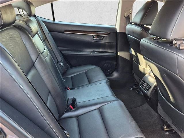 Used 2017 Lexus ES 350 w/ Navigation System Package FWD image 19