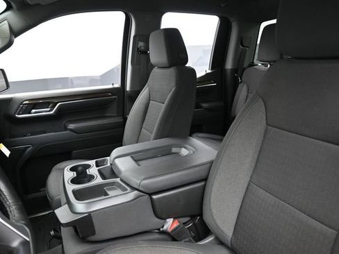 Used 2023 Chevrolet Silverado 1500 LT AWD/4WD image 17