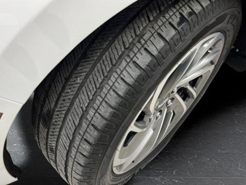 Used 2025 Lincoln Navigator Reserve image 43