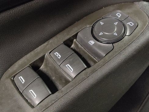 Used 2023 Chevrolet Equinox LT w/ LPO, Floor Liner Package image 27