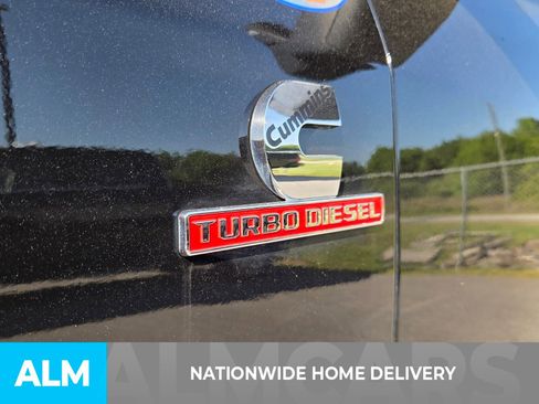 Used 2025 RAM 4500 4x4 Crew Cab DRW w/ Laramie Trim Package image 5