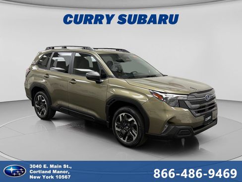 Used 2025 Subaru Forester Premium AWD/4WD image 7