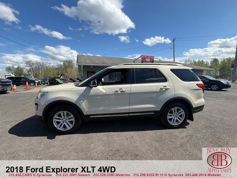 Used 2018 Ford Explorer XLT w/ Equipment Group 202A AWD/4WD image 6