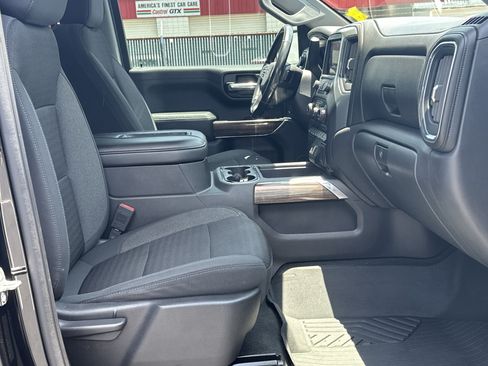 Used 2020 Chevrolet Silverado 1500 LT Trail Boss AWD/4WD image 12