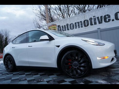 Used 2020 Tesla Model Y Performance image 1