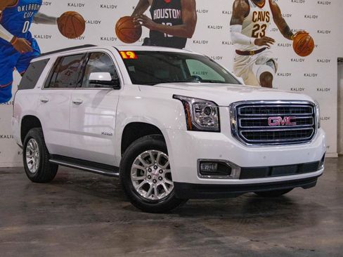 Used 2019 GMC Yukon SLT image 2