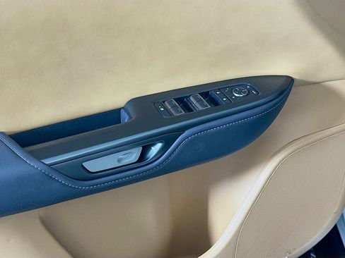 Used 2023 Lexus RZ 450e Premium w/ Technology Package image 15