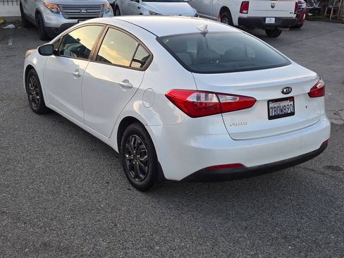 Used 2014 Kia Forte LX FWD image 15