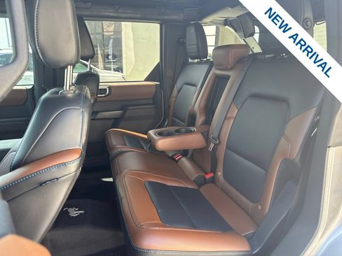 Used 2024 Ford Bronco Outer Banks AWD/4WD image 17