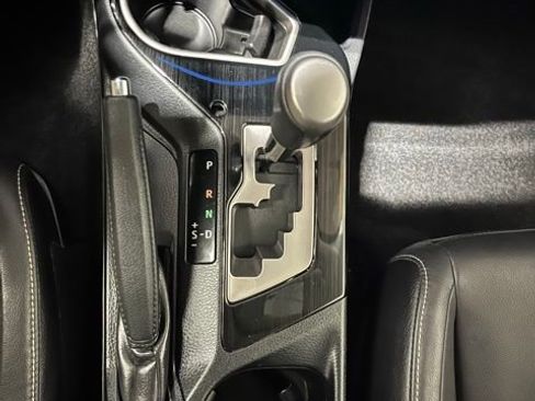 Used 2018 Toyota RAV4 Limited AWD/4WD image 21