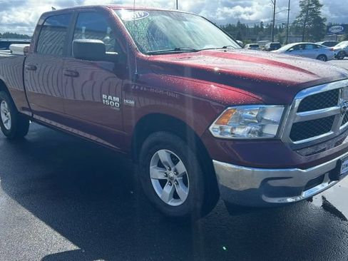 Used 2019 RAM 1500 Classic SLT AWD/4WD image 3