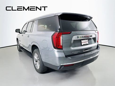 Used 2022 GMC Yukon XL SLT w/ SLT Luxury Package AWD/4WD image 10