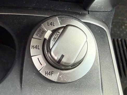 Used 2021 Toyota 4Runner Limited AWD/4WD image 22