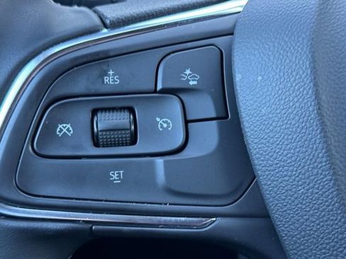 Used 2025 Buick Encore GX Preferred image 36