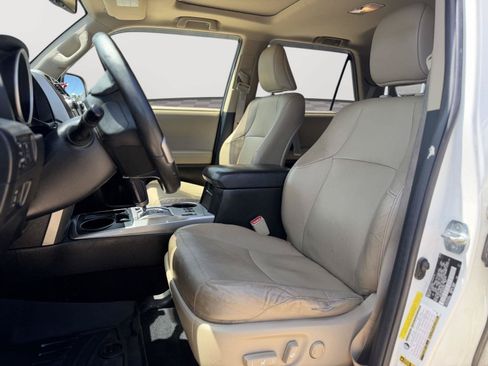 Used 2013 Toyota 4Runner Limited RWD image 9