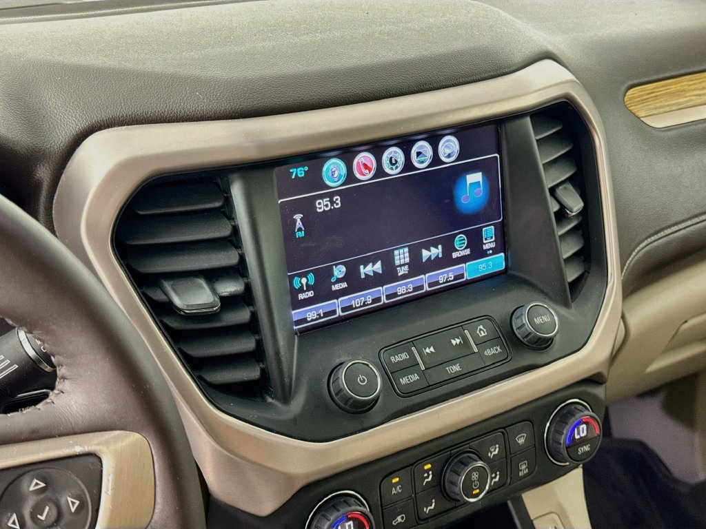Used 2017 GMC Acadia Denali w/ Technology Package FWD image 15