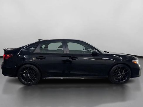 Used 2025 Honda Civic Sport image 11