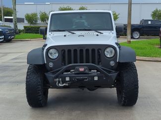 Used 2015 Jeep Wrangler Unlimited Rubicon w/ Connectivity Group AWD/4WD video 2