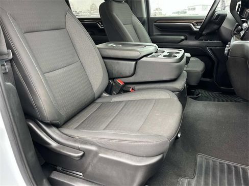 Used 2024 Chevrolet Silverado 3500 LT image 26