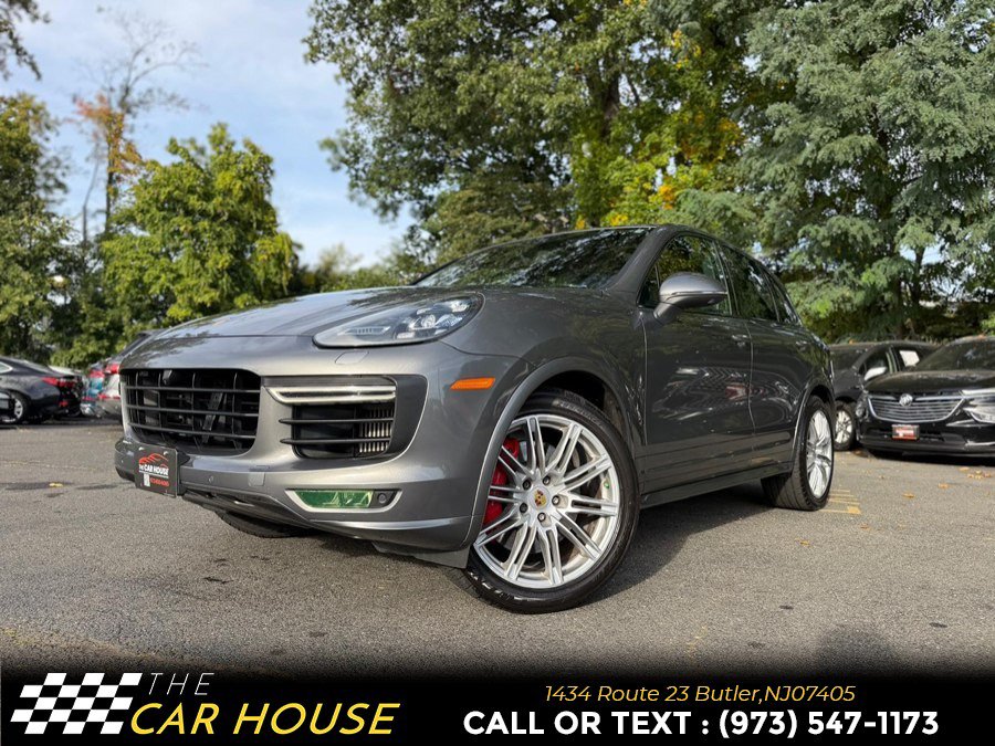 Used 2016 Porsche Cayenne GTS w/ Premium Package Plus AWD/4WD image 2