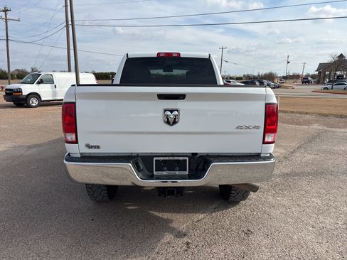 Used 2018 RAM 2500 Tradesman w/ Chrome Appearance Group image 5