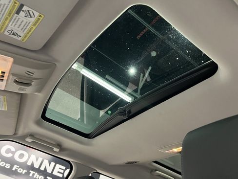 Used 2016 Land Rover LR4 HSE image 52