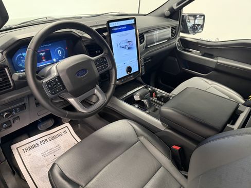 Used 2025 Ford F150 Lightning Lariat AWD/4WD image 4