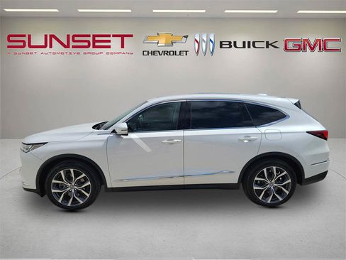 Used 2023 Acura MDX SH-AWD w/ Technology Package image 7