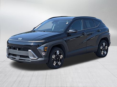 Used 2024 Hyundai Kona SEL AWD/4WD image 3