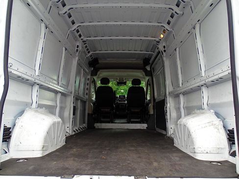 Used 2022 RAM ProMaster 2500 FWD image 14