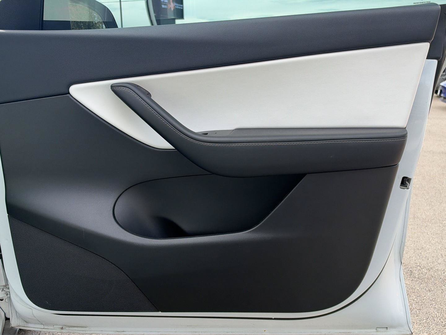 Used 2022 Tesla Model Y Performance AWD/4WD image 11